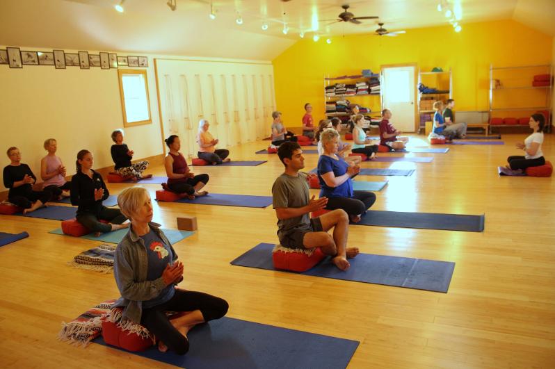 3 of the Best Yoga Retreats in Maine