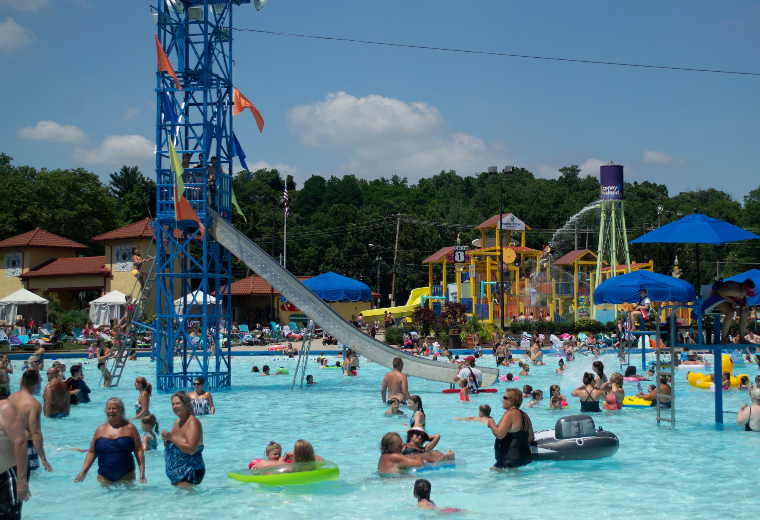 5 of the Best Indoor and Outdoor Waterparks in Ohio