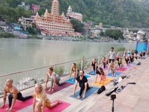 5 of the Best Yoga Teacher Training Retreats in Rishikesh, India